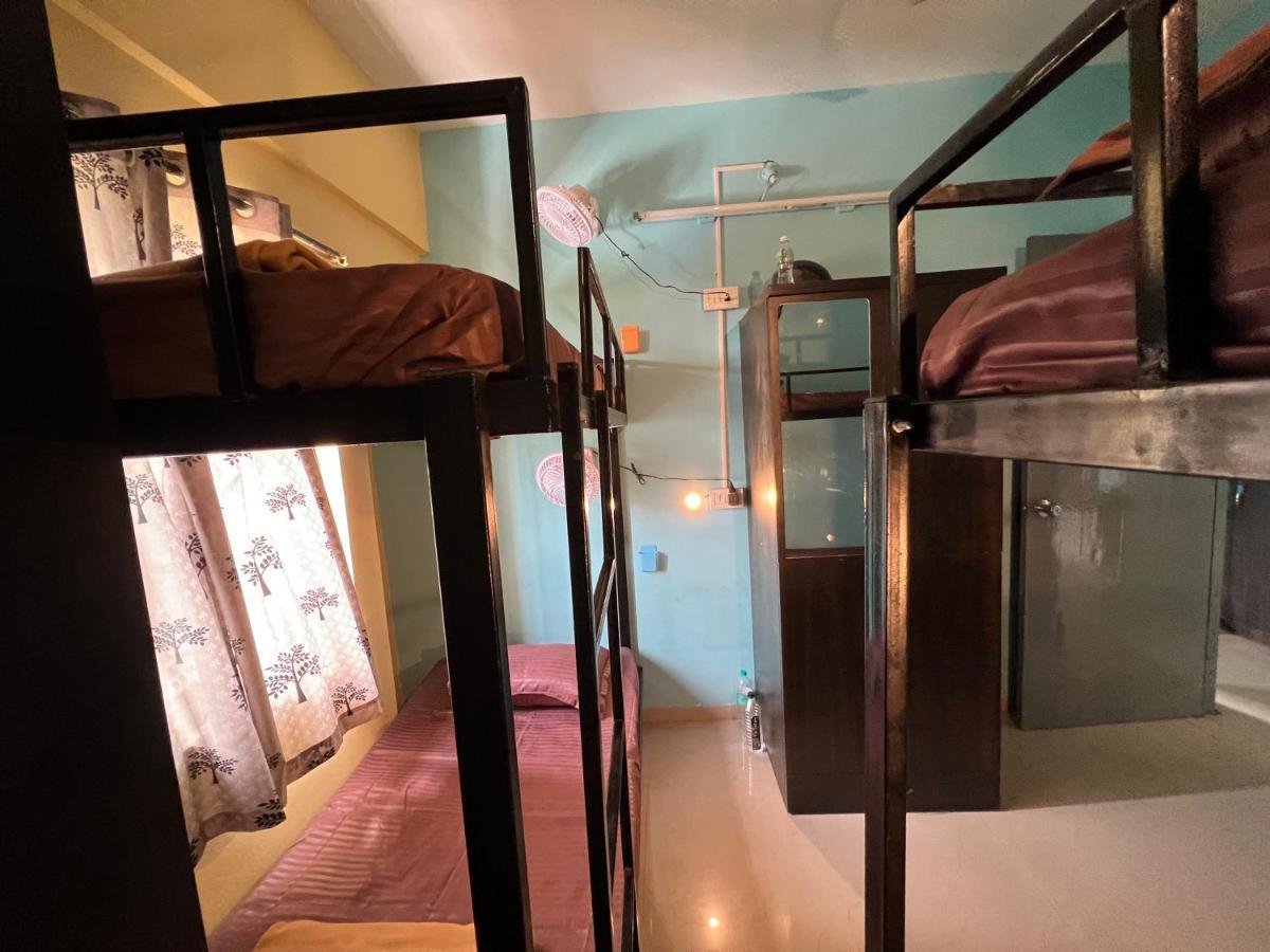 Backpackershostel Pune Ngoại thất bức ảnh