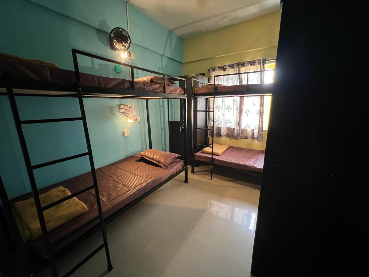 Backpackershostel Pune Ngoại thất bức ảnh